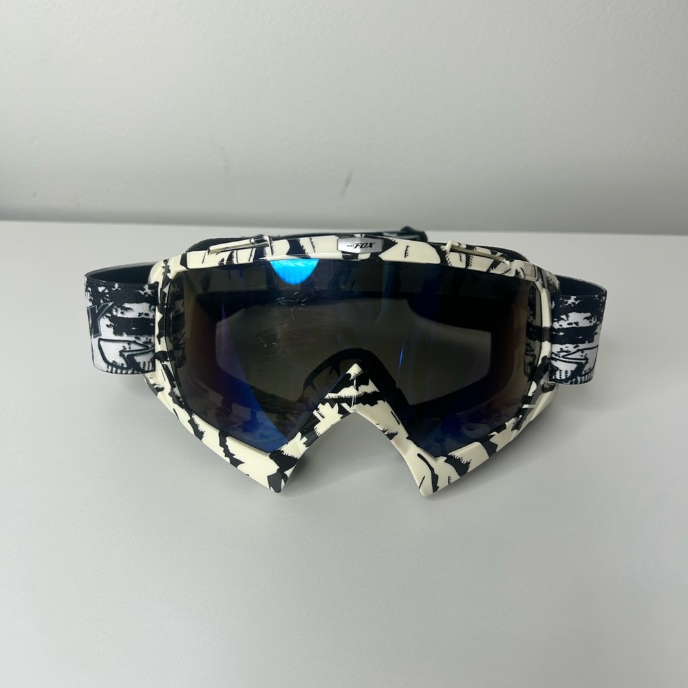Ski Goggles with Black and White Pattern
